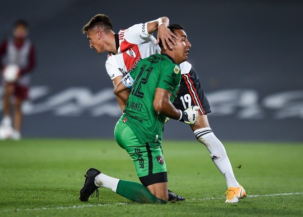 El arquero del Patrón tuvo flojas respuestas en tres de los cinco goles del Millo. (Foto: Getty).