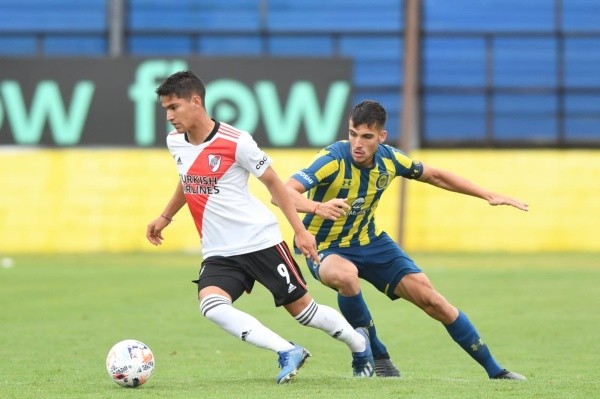 El colombiano Flabian Londoño fue titular en el Millonario. (Foto: Prensa River).