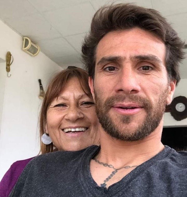 La mamá de Ponzio se mostró emocionada por todo lo que le tocó vivir a su hijo en estos últimos días.