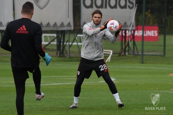 River es dueño del 100% del pase de Ezequiel Centurión. (Foto: Prensa River).