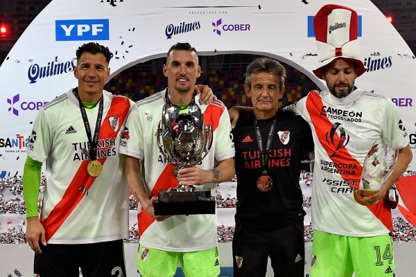 Los tres arqueros del Millonario buscarán un nuevo título esta noche. (Foto: Getty).