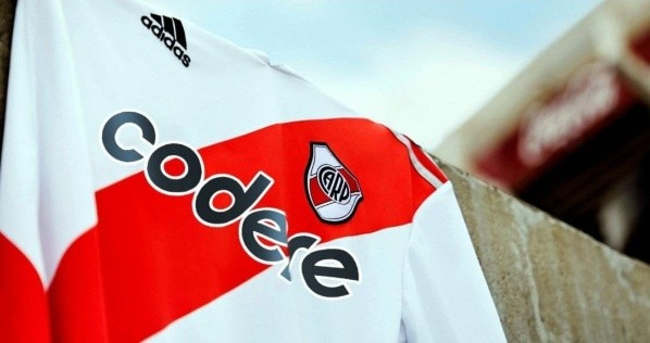 camiseta river codere