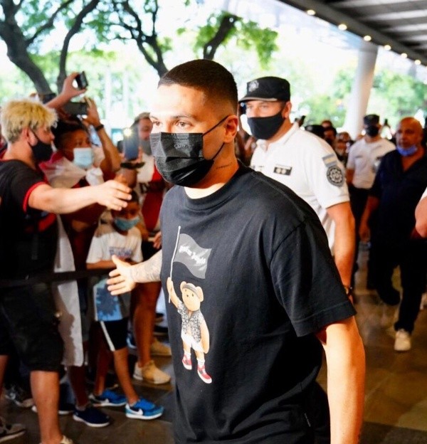 Juan Fernando Quintero aterrizó en Buenos Aires