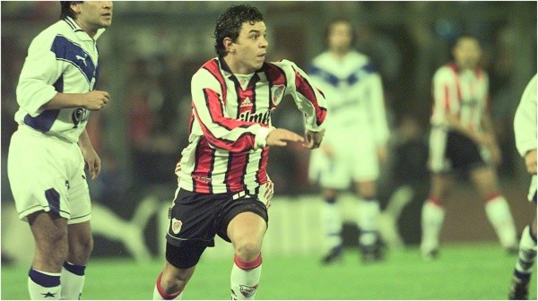 Marcelo Gallardo en 1999 con la camiseta tricolor (@MuseoRiver)