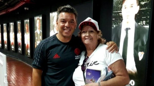 La foto de Doris con Marcelo Gallardo (TNT Sports)