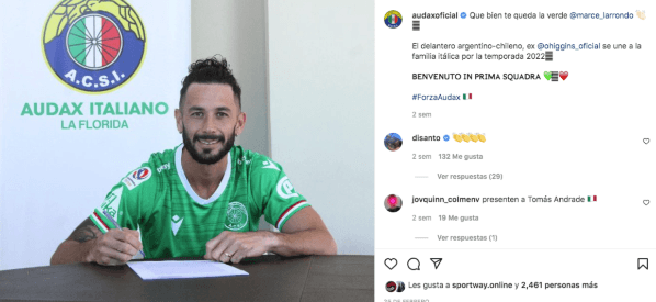 Así habían presentado a Larrondo en Audax Italiano, donde iba a compartir plantel con otro ex River como Tomás Andrade.