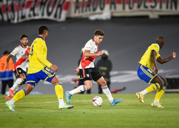 Con el ingreso de Braian Romero en el segundo tiempo, la Araña perdió peso en el área y no pudo volver a desequilibrar. (Foto: Getty).