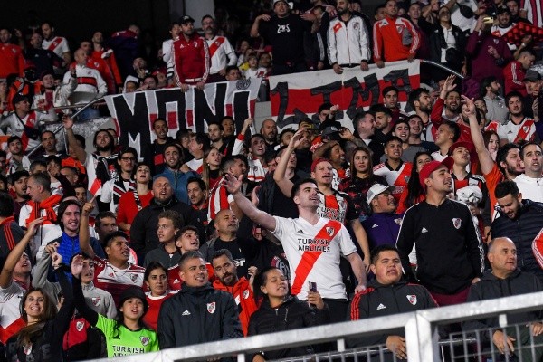 hinchas river monumental