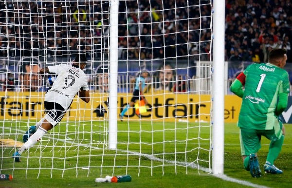 El Pulpo se quedó sin valla invicta por el gol de Lucero en el minuto 91, aunque nada pudo hacer para evitarlo. (Foto: Getty).