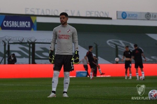 El arquero fue al banco en reiteradas ocasiones en Primera pero todavía no pudo hacer su debut oficial. (Foto: Prensa River).