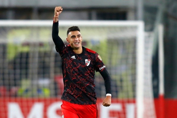 Suárez viene de marcarle un gol a Colo Colo y atraviesa un gran presente. (Foto: Getty).