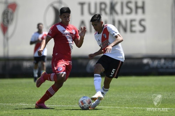 Gargiulo viene sumando bastantes minutos bajo el mando de Jonathan La Rosa. (Foto: Prensa River).