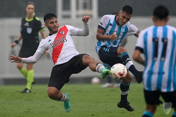 Casasola es el cinco titular de la Reserva y uno de los puntos más altos del equipo. (Foto: Prensa River).