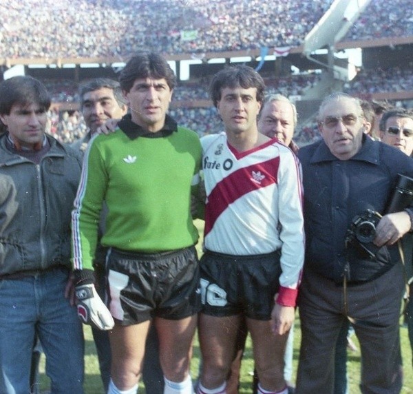 El Pato y el Beto en un partido inolvidable (Foto: Prensa River)