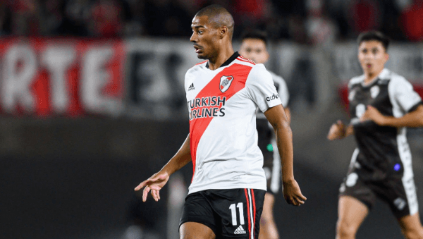 De la Cruz solo jugó 25 minutos contra Lanús por un golpe y Gallardo deberá definir si va de titular o no. (Foto: Getty).