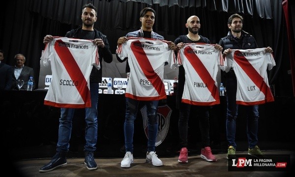 El día de la presentación de los refuerzos en el Monumental (Foto: LPM)