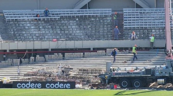 Comenzó la quitá de butacas en la Sívori Baja (Foto: @ObrasRiverPlate)