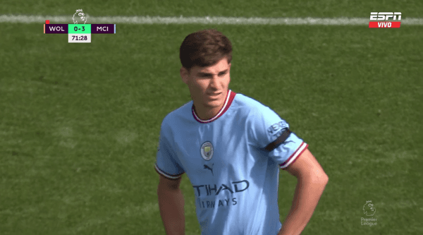 Julián reemplazó a Bernardo Silva con el partido ya liquidado. (Foto: Captura TV).