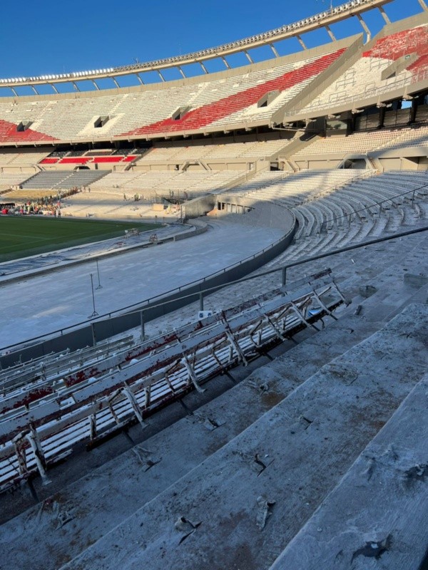 Así luce una de las esquinas de la Centenario Baja Inferior.