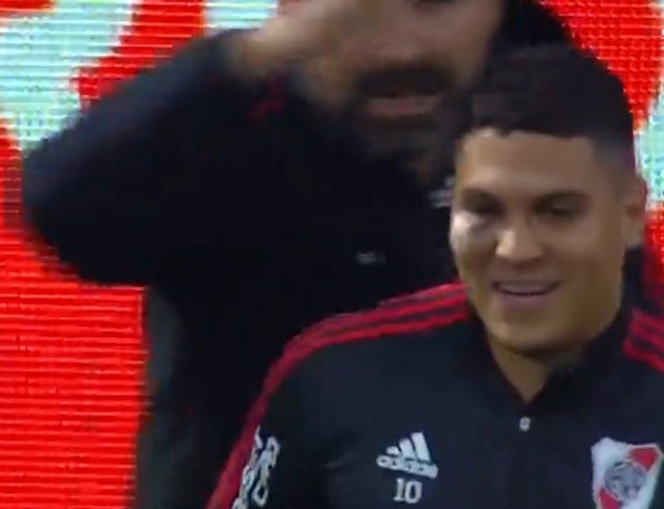 Así salió el colombiano a hacer la entrada en calor.