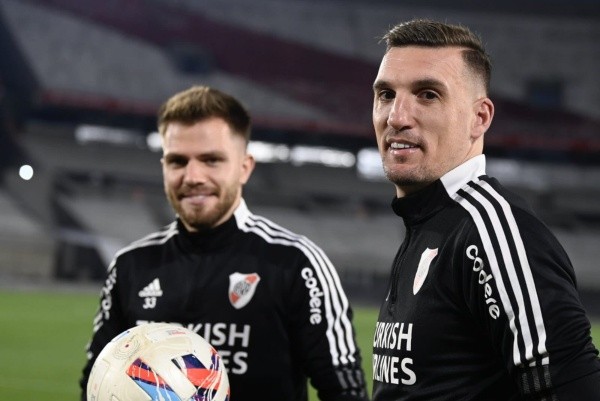 Armani y Centurión, al igual que en todos los puestos de la cancha, conviven en una competencia sana. (Foto: Prensa River).