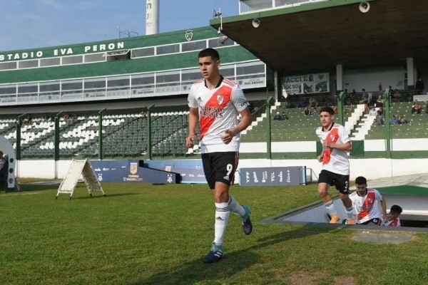 Cáceres tiene un año más de contrato con Deportivo Morón y por ahora se quedará allí. (Foto: Prensa River).