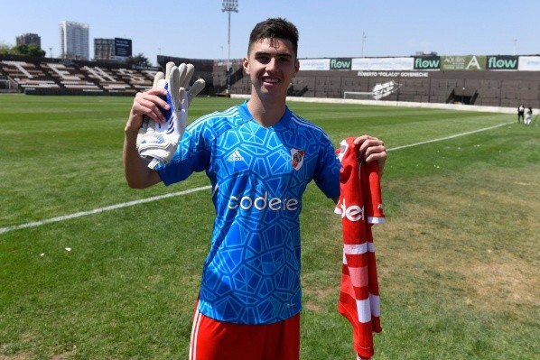 En el que va a terminar siendo su último partido en River, Panichelli fue al arco ante Platense por la expulsión de Lavagnino. (Foto: Prensa River).