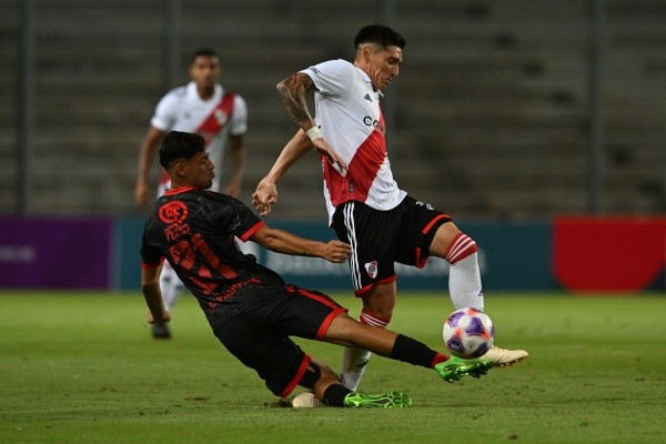 Krane quedó en el piso revolcándose del dolor y el árbitro ni amarilla sacó. Foto: La Página Millonaria / Diego Haliasz.