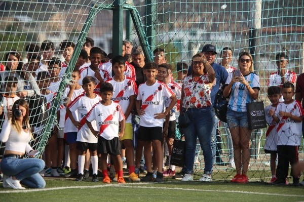 Los chicos en acción durante el campus en Caracas. (OCLC)