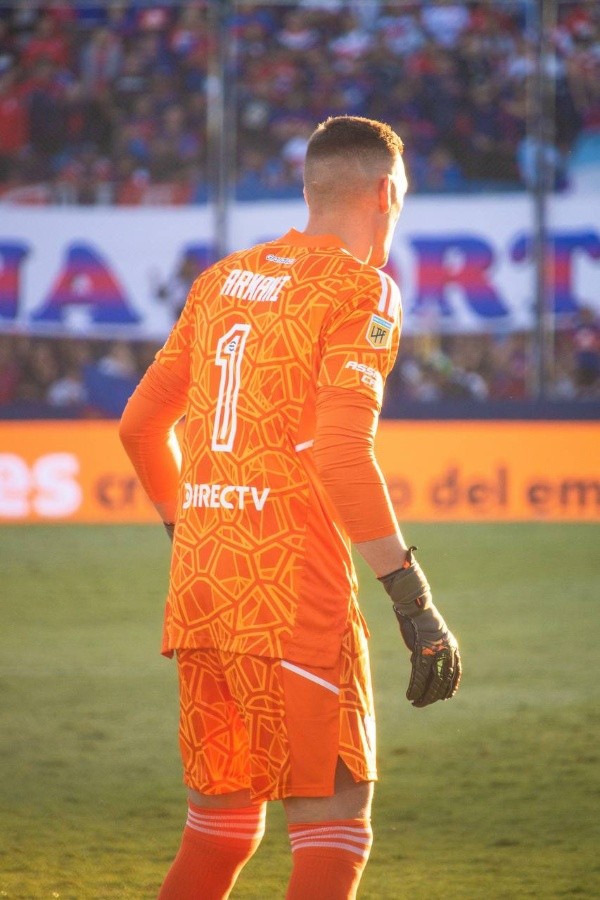 El guardián del arco del Más Grande. (Foto: @MillieChavez).