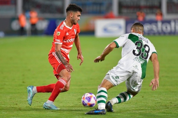 Simón fue el mejor contra Banfield y no jugó con Arsenal: Demichelis explicó que creyó conveniente rodear a Enzo Pérez con De la Cruz y Palavecino. (Foto: Getty).