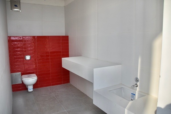 Nuevos baños para personas con movilidad reducida.