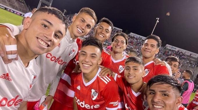 Hay futuro en River. (Foto: Prensa River)